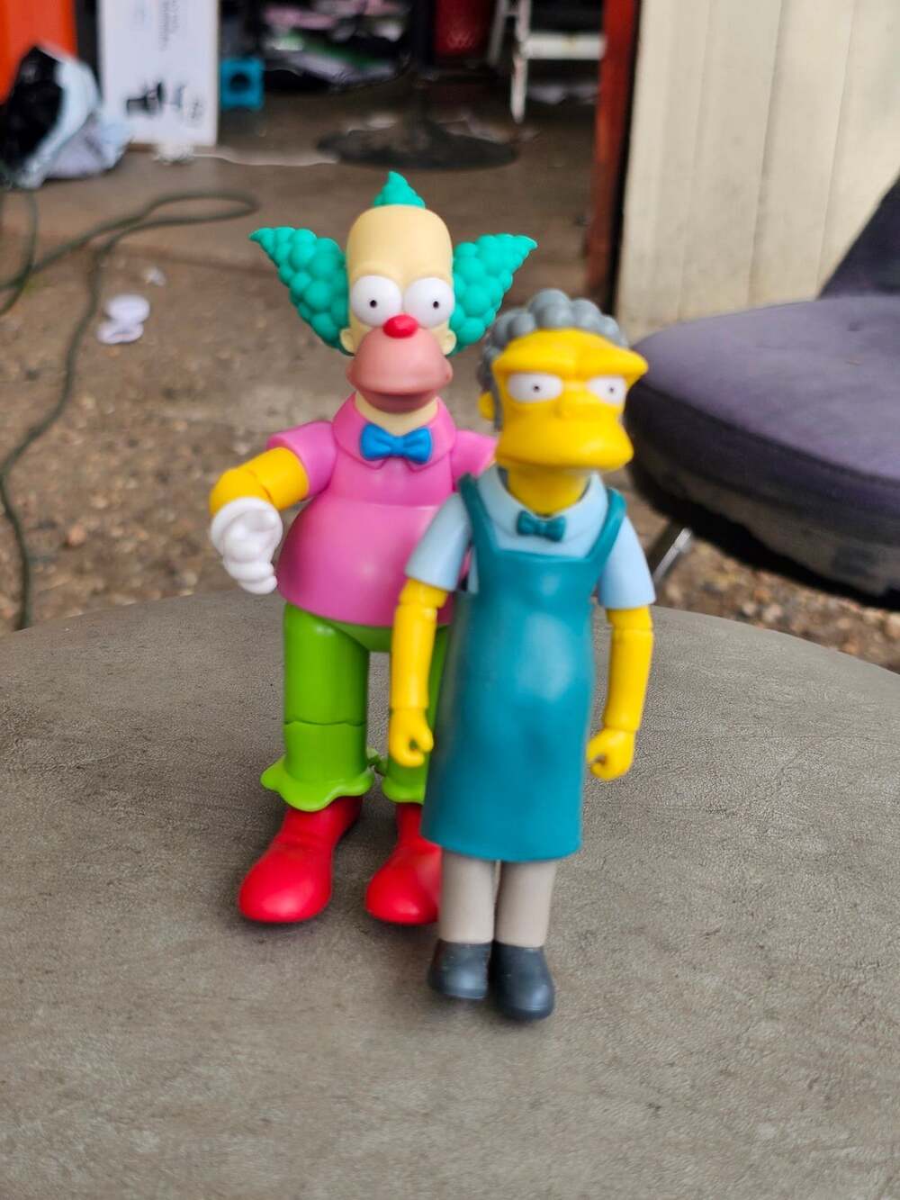 The Simpsons Moe Szyslak 5-Inch Action Figure Jakks Pacific